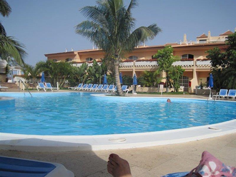 Apartamentos Jardin Del Conde บาเญ กรันเรย์ ภายนอก รูปภาพ