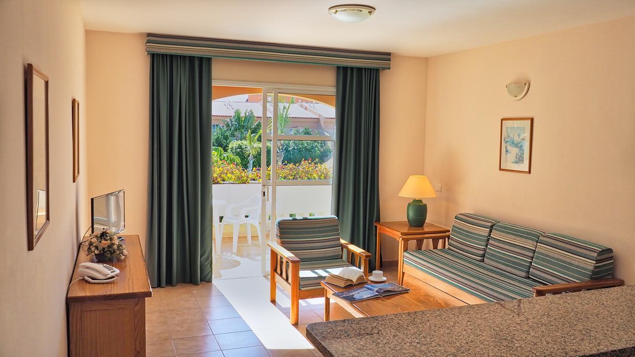 Apartamentos Jardin Del Conde บาเญ กรันเรย์ ภายนอก รูปภาพ